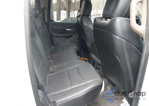 2020 Ram 1500 Tradesman 4X4 6'4 Box z USA, uszkodzony, nr VIN 1C6RRFCG5LN338842